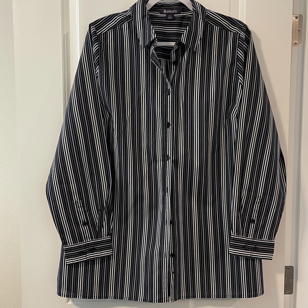 Women’s Button Down Shirt -Size 18W.